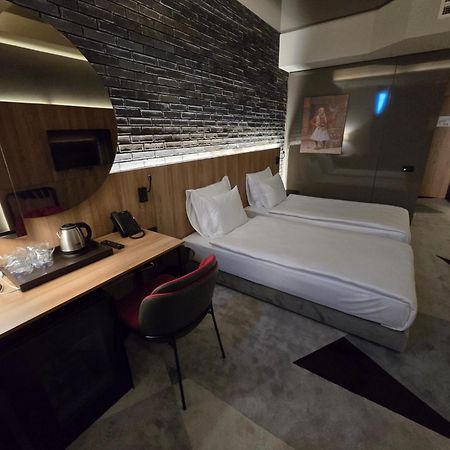 Hotel Vojvoda Putnik Vranje Kültér fotó