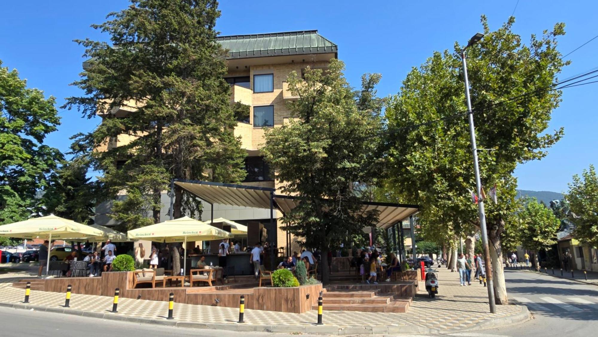 Hotel Vojvoda Putnik Vranje Kültér fotó