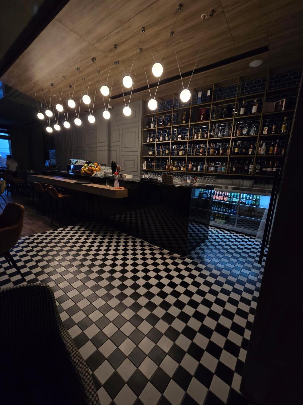 Hotel Vojvoda Putnik Vranje Kültér fotó