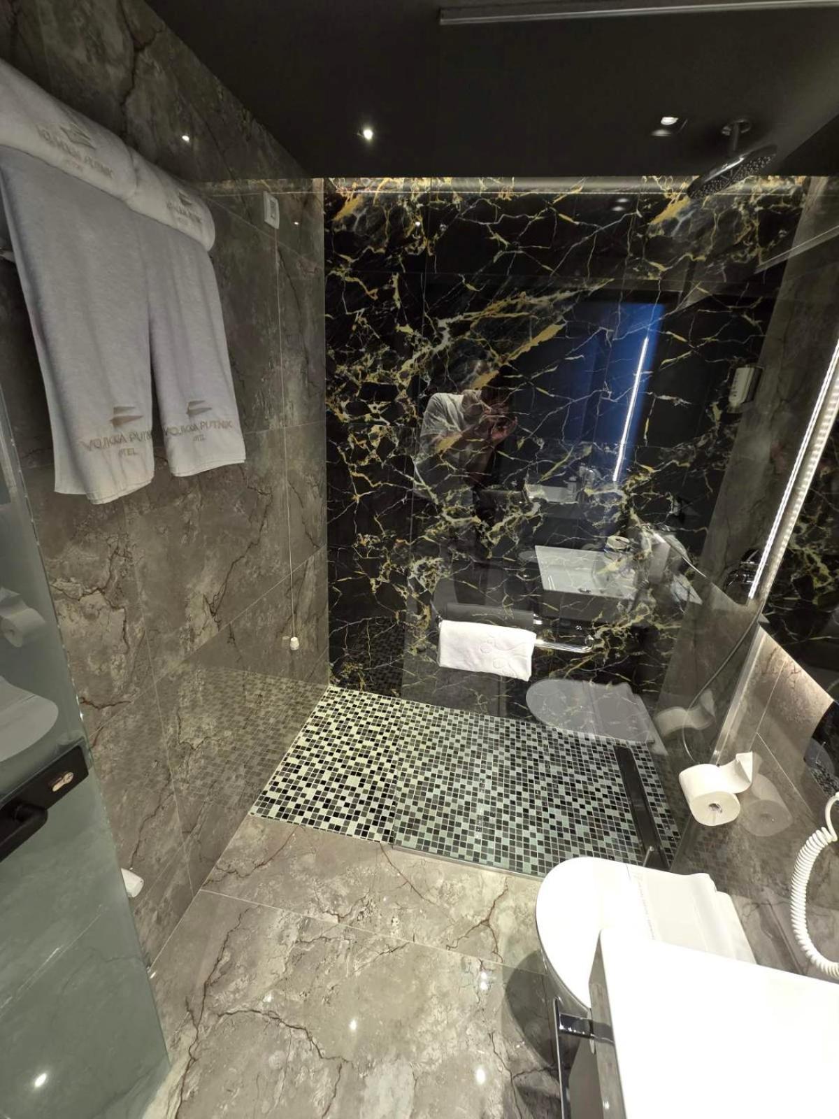 Hotel Vojvoda Putnik Vranje Kültér fotó