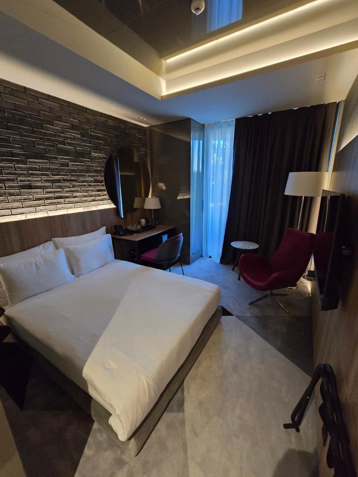 Hotel Vojvoda Putnik Vranje Kültér fotó