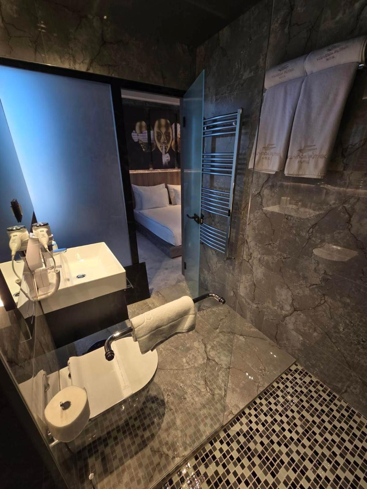 Hotel Vojvoda Putnik Vranje Kültér fotó